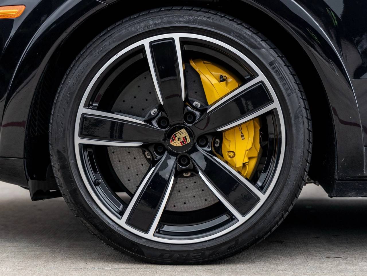 2022 Porsche Cayenne E-Hybrid Cayenne Turbo S E-Hybrid (MY22)