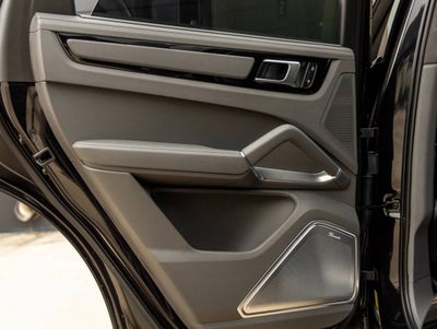 2022 Porsche Cayenne E-Hybrid Cayenne Turbo S E-Hybrid (MY22)