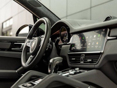 2022 Porsche Cayenne E-Hybrid Cayenne Turbo S E-Hybrid (MY22)