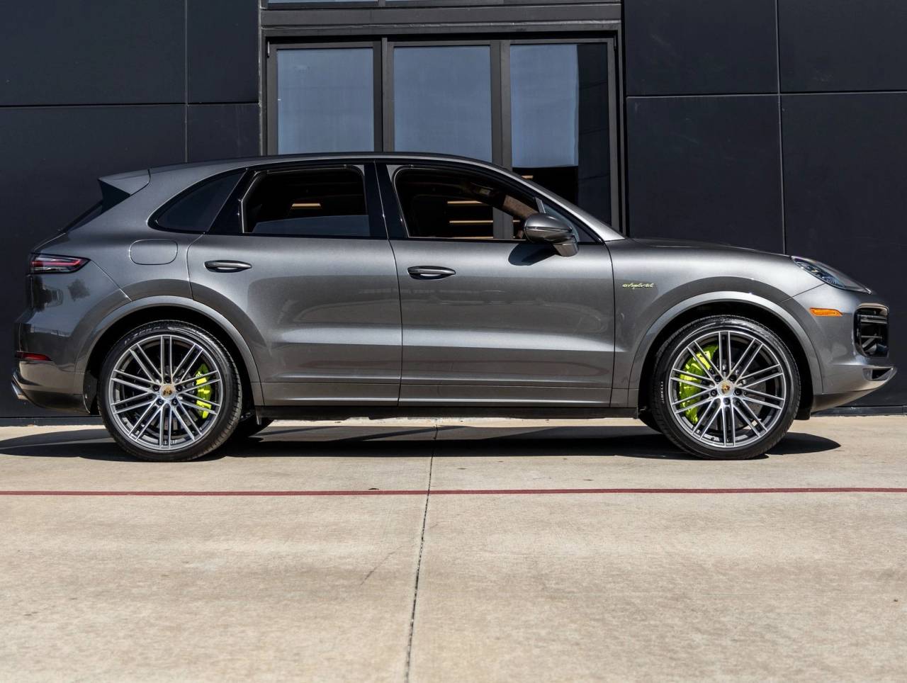2023 Porsche Cayenne E-Hybrid Cayenne Turbo S E-Hybrid (MY23)