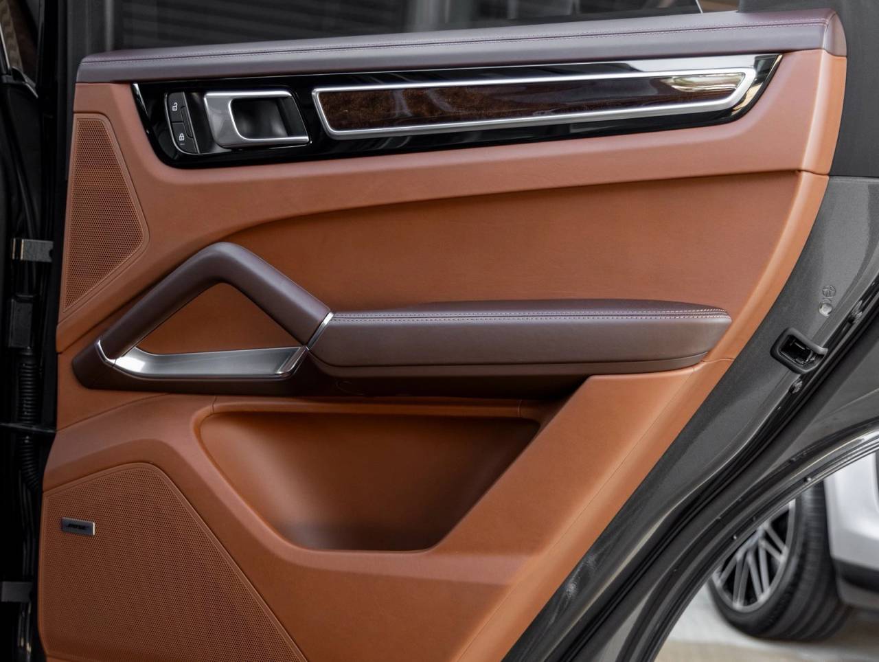 2023 Porsche Cayenne E-Hybrid Cayenne Turbo S E-Hybrid (MY23)