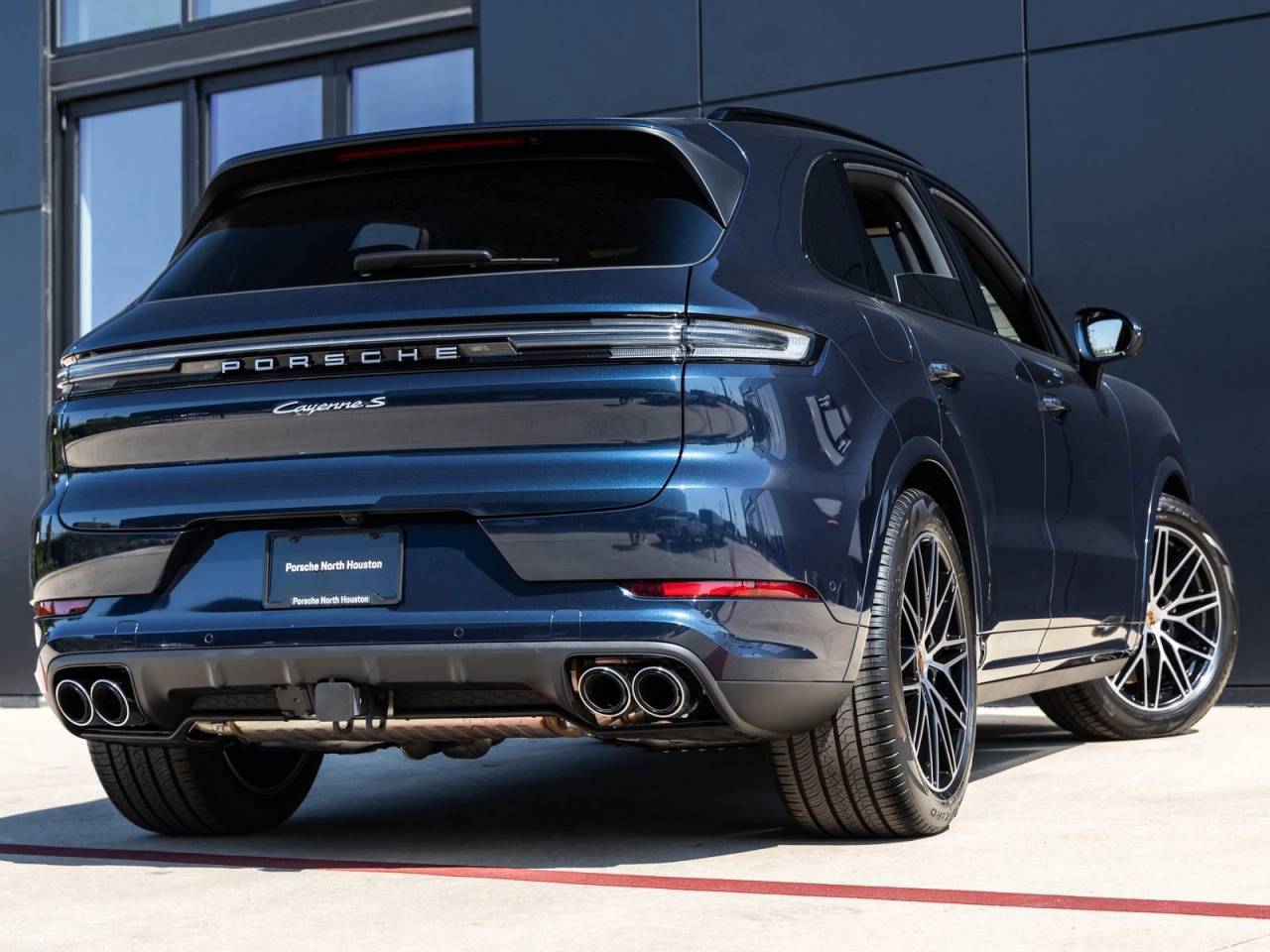 2025 Porsche Cayenne S