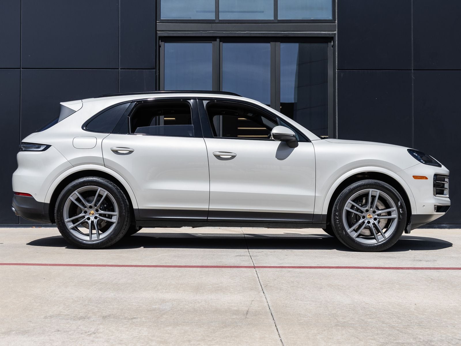 2024 Porsche Cayenne Cayenne S (MY24)