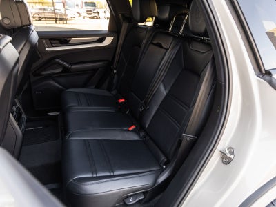 2024 Porsche Cayenne Cayenne S (MY24)