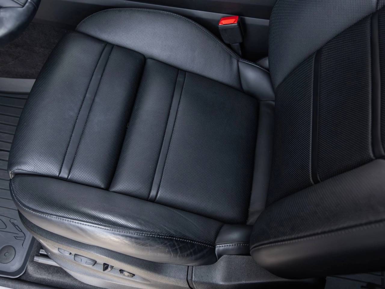 2024 Porsche Cayenne Cayenne S (MY24)