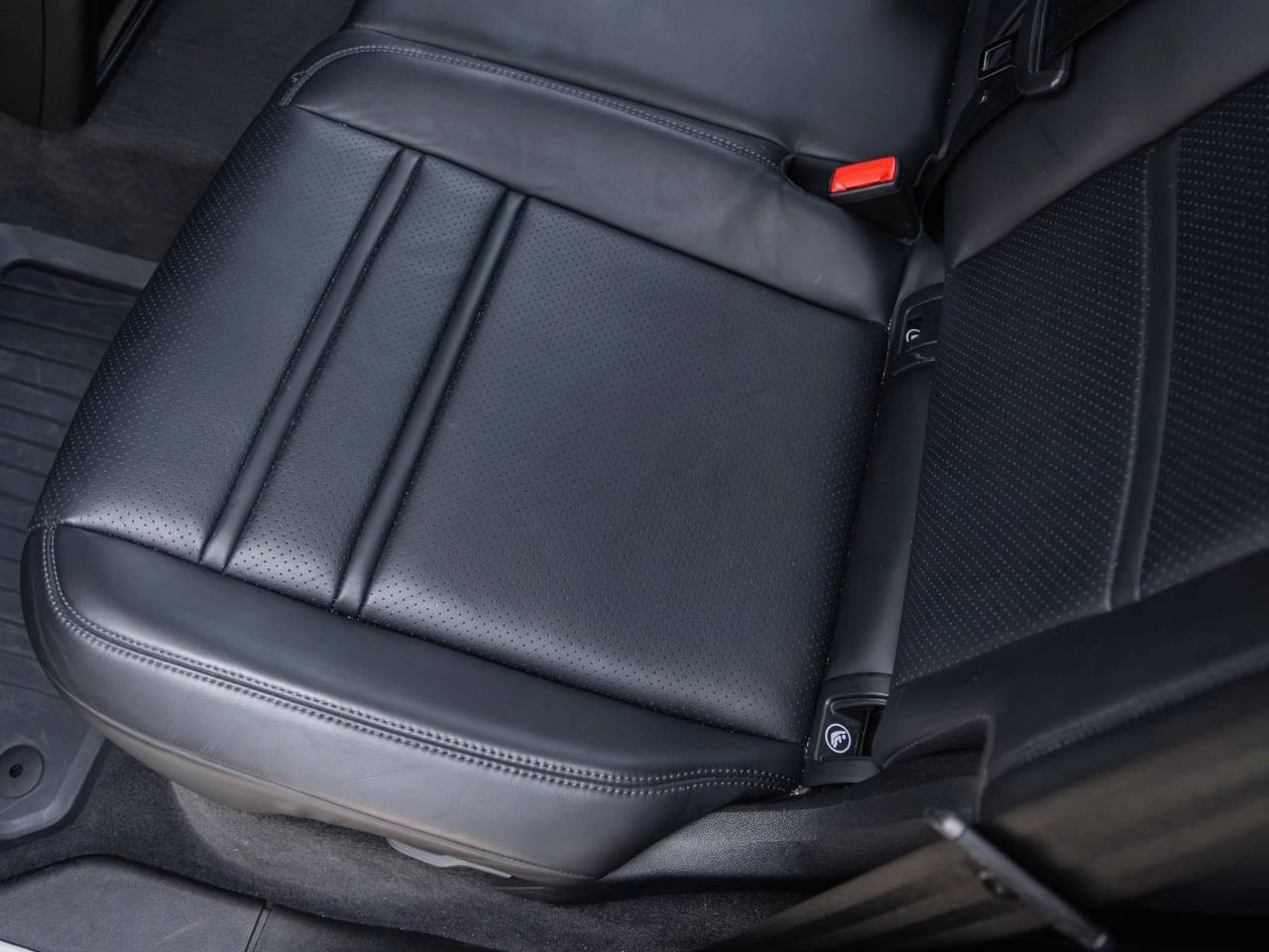 2024 Porsche Cayenne Cayenne S (MY24)