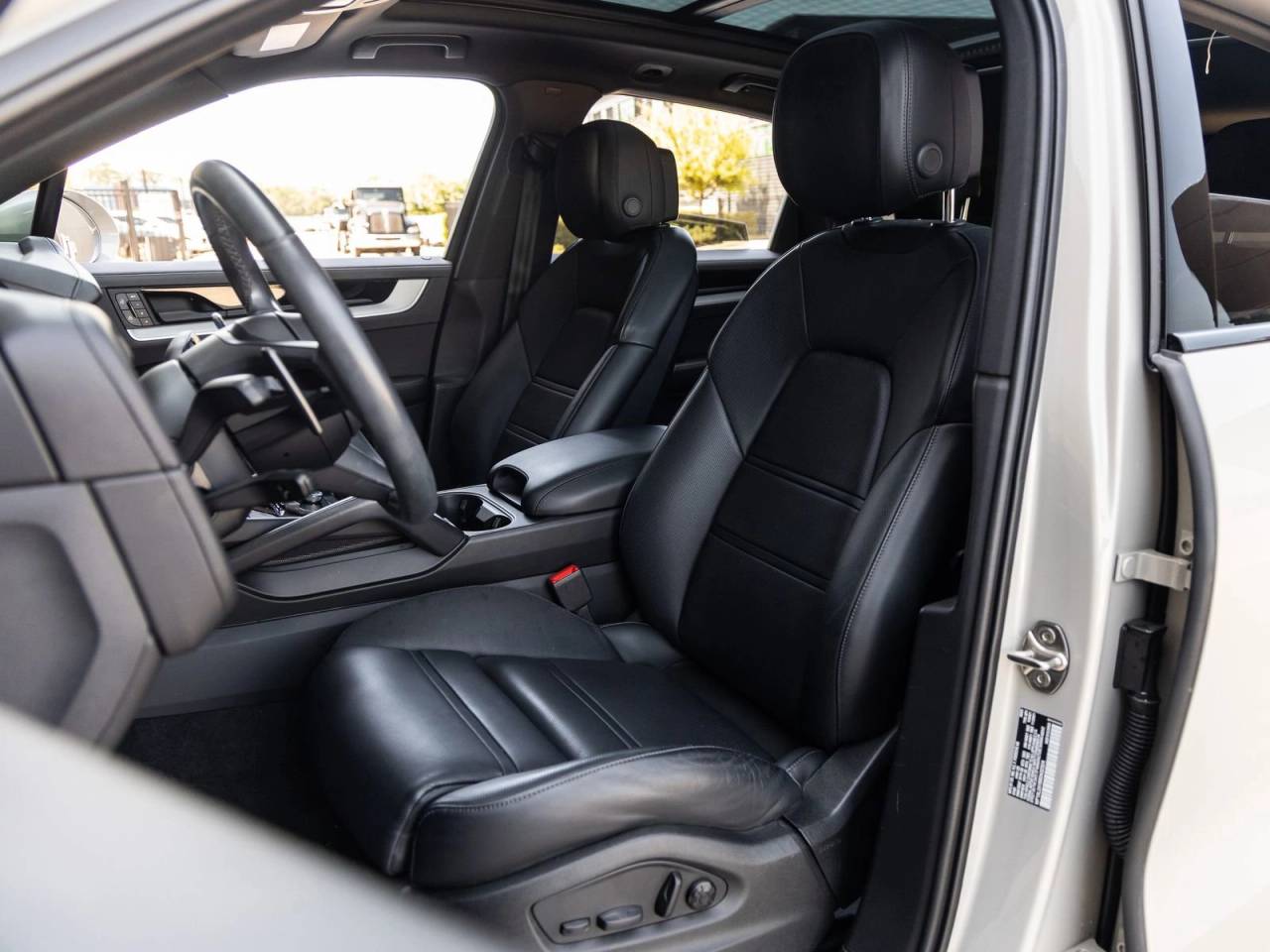 2024 Porsche Cayenne Cayenne S (MY24)