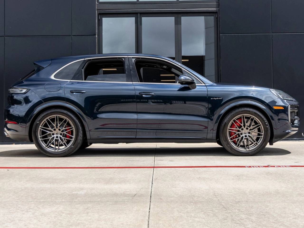 2025 Porsche Cayenne Turbo E-Hybrid