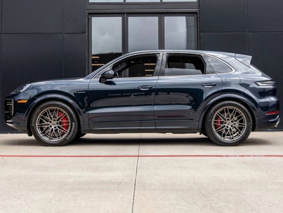 2025 Porsche Cayenne Turbo E-Hybrid