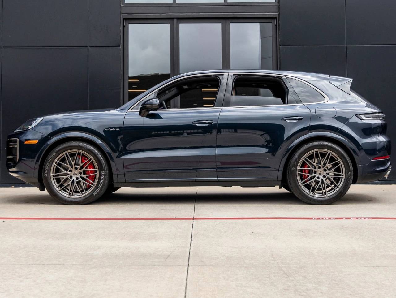 2025 Porsche Cayenne Turbo E-Hybrid