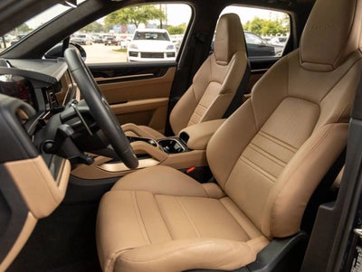 2025 Porsche Cayenne Turbo E-Hybrid