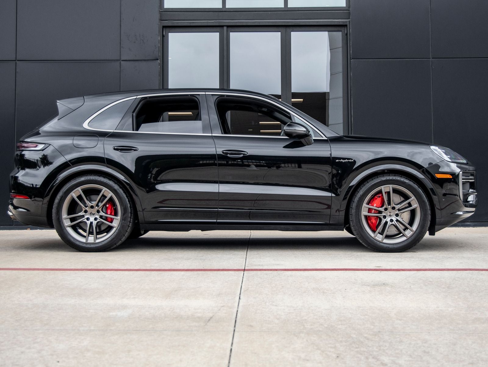 2025 Porsche Cayenne Turbo E-Hybrid
