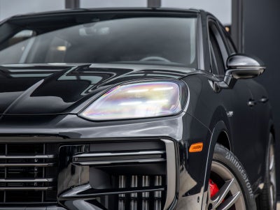 2025 Porsche Cayenne Turbo E-Hybrid