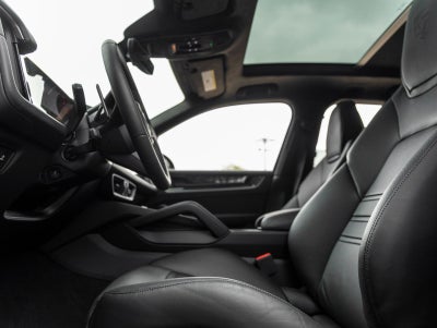 2025 Porsche Cayenne Turbo E-Hybrid