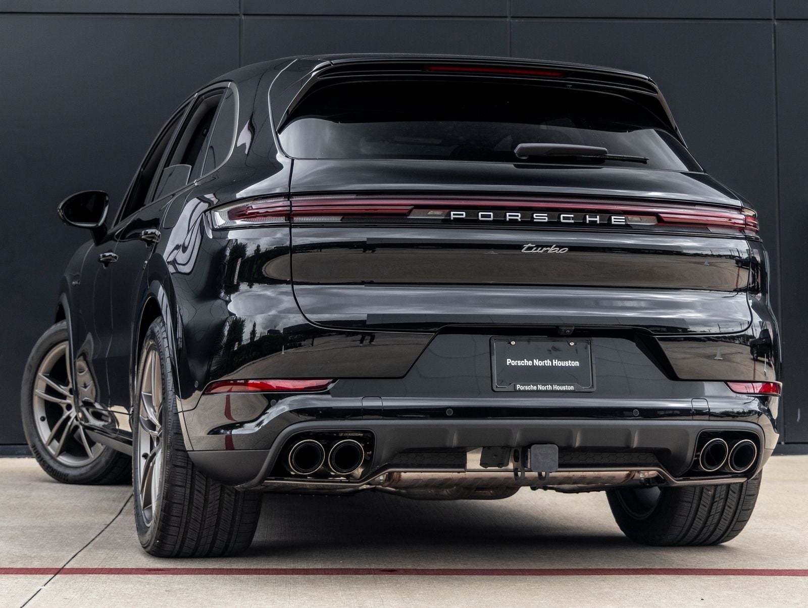 2025 Porsche Cayenne Turbo E-Hybrid