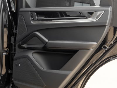2025 Porsche Cayenne Turbo E-Hybrid