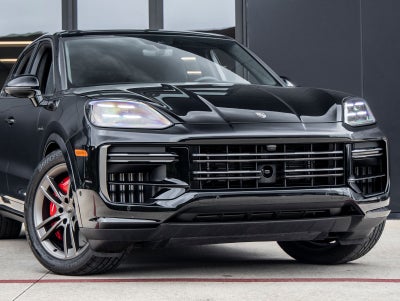 2025 Porsche Cayenne Turbo E-Hybrid
