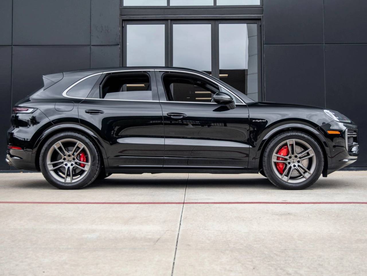 2025 Porsche Cayenne Turbo E-Hybrid