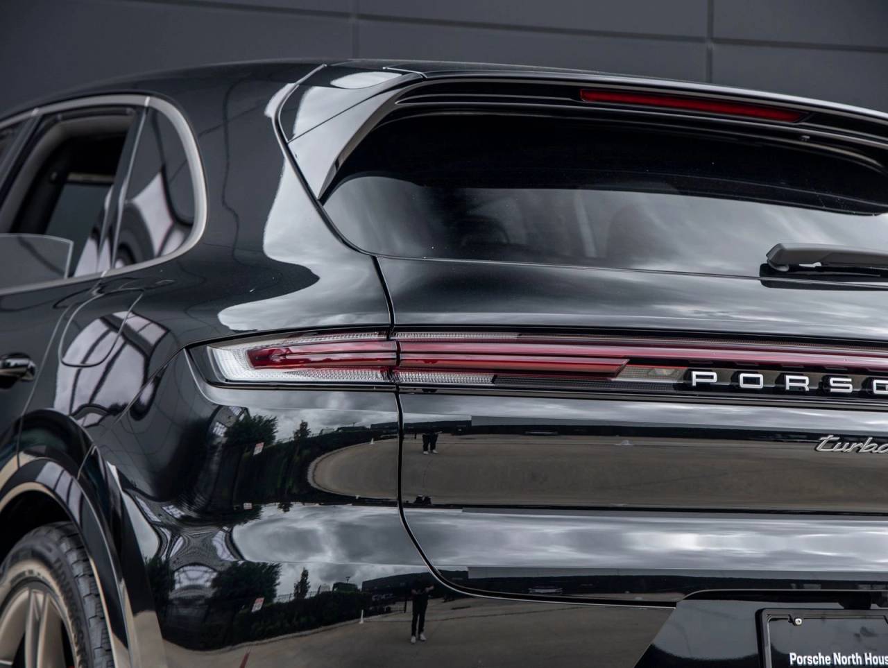 2025 Porsche Cayenne Turbo E-Hybrid