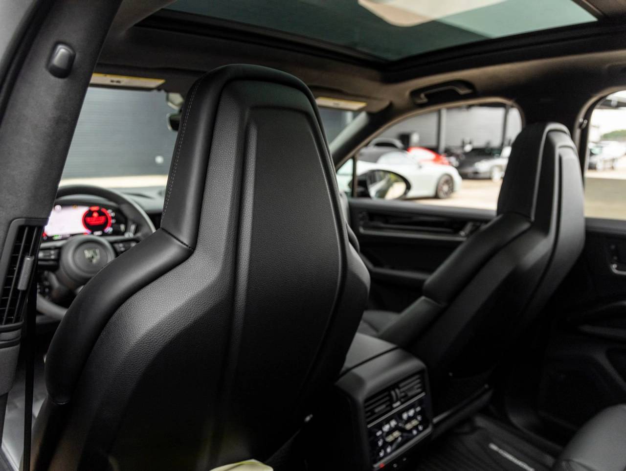 2025 Porsche Cayenne Turbo E-Hybrid