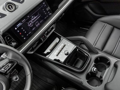 2025 Porsche Cayenne Turbo E-Hybrid