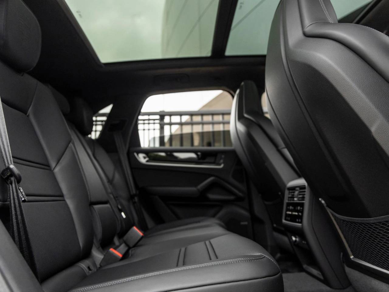 2025 Porsche Cayenne Turbo E-Hybrid
