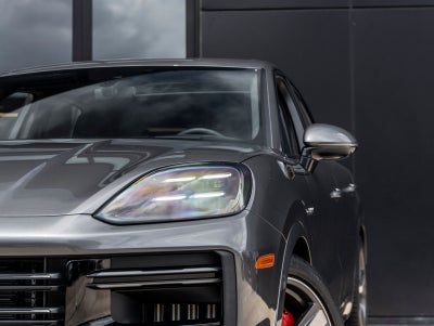 2025 Porsche Cayenne Turbo E-Hybrid