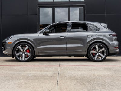 2025 Porsche Cayenne Turbo E-Hybrid