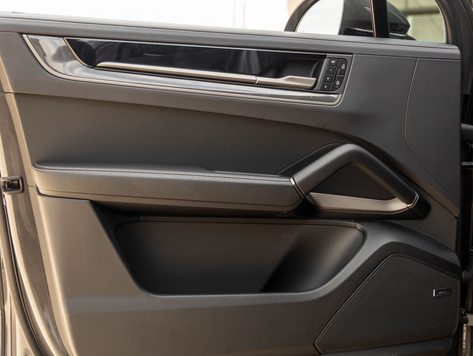 2025 Porsche Cayenne Turbo E-Hybrid