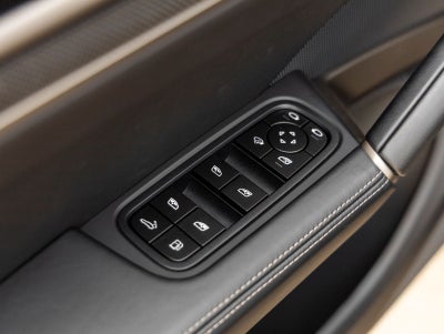 2025 Porsche Cayenne Turbo E-Hybrid