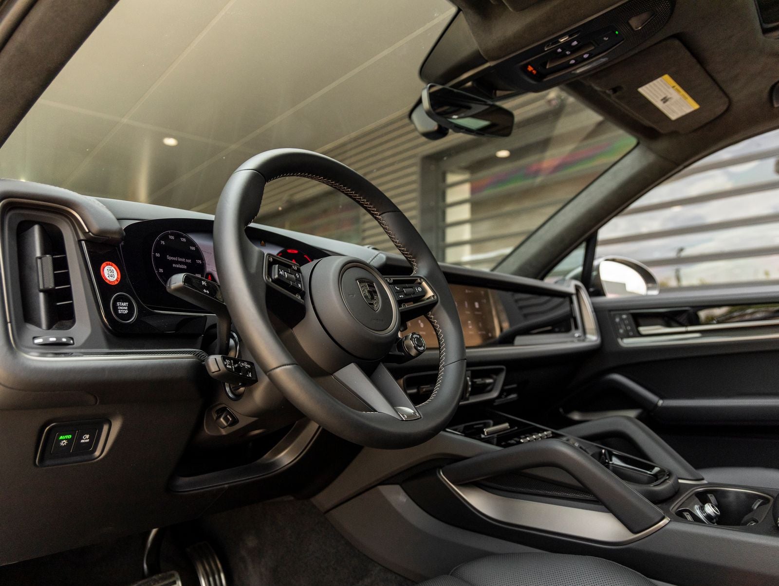2025 Porsche Cayenne Turbo E-Hybrid