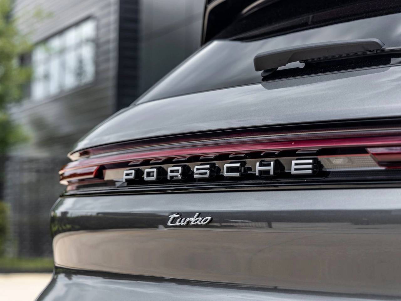 2025 Porsche Cayenne Turbo E-Hybrid