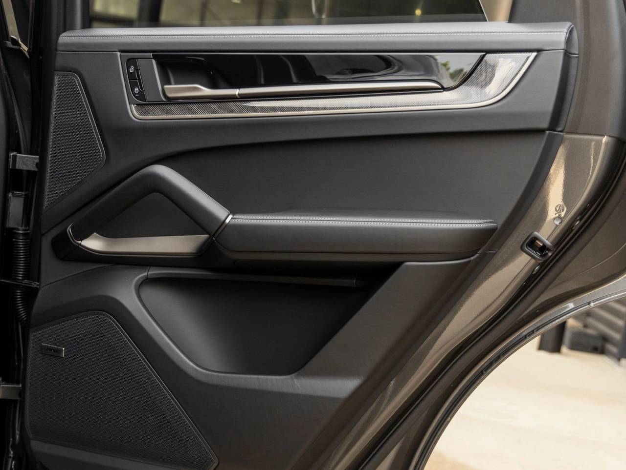 2025 Porsche Cayenne Turbo E-Hybrid