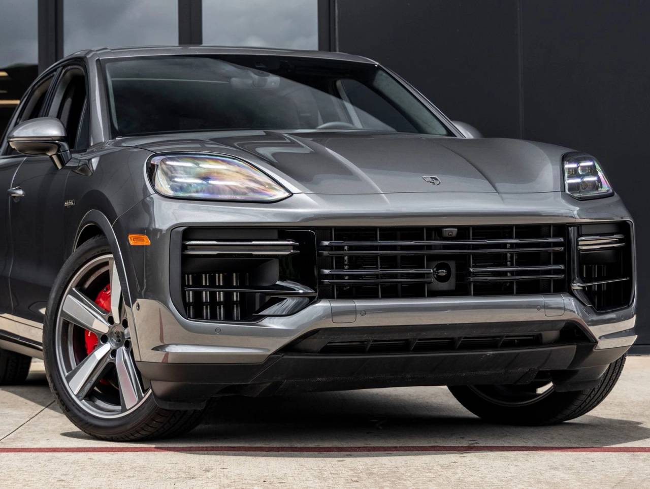 2025 Porsche Cayenne Turbo E-Hybrid