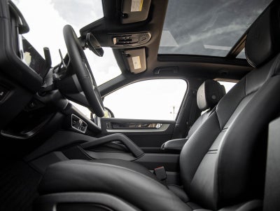 2026 Porsche Cayenne S E-Hybrid