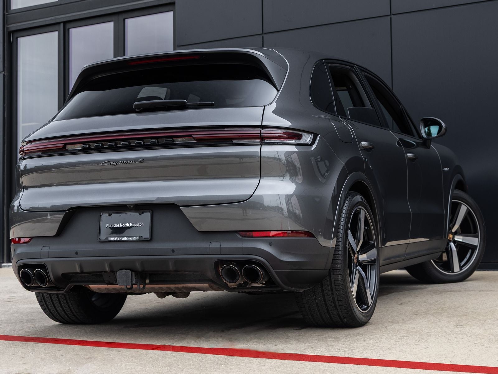 2025 Porsche Cayenne Cayenne S E-Hybrid