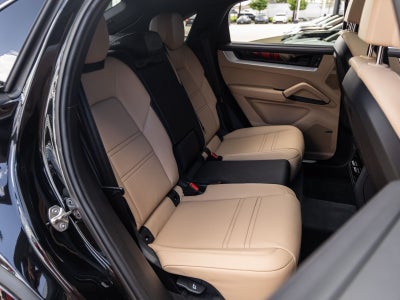 2024 Porsche Cayenne Coupe