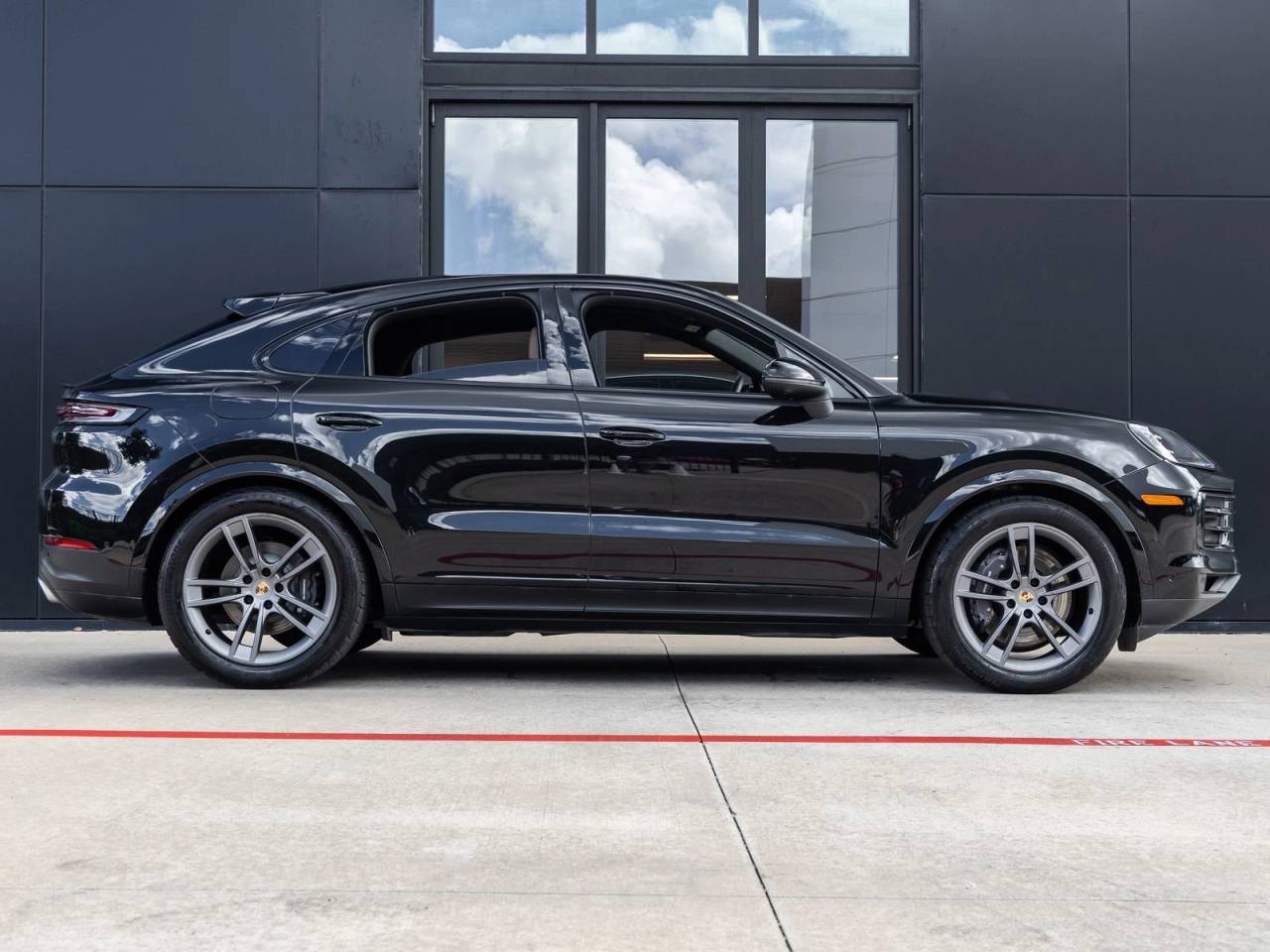2024 Porsche Cayenne Coupe