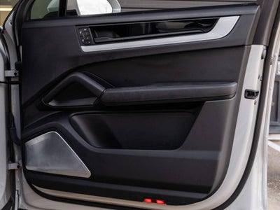 2024 Porsche Cayenne Cayenne Coupe