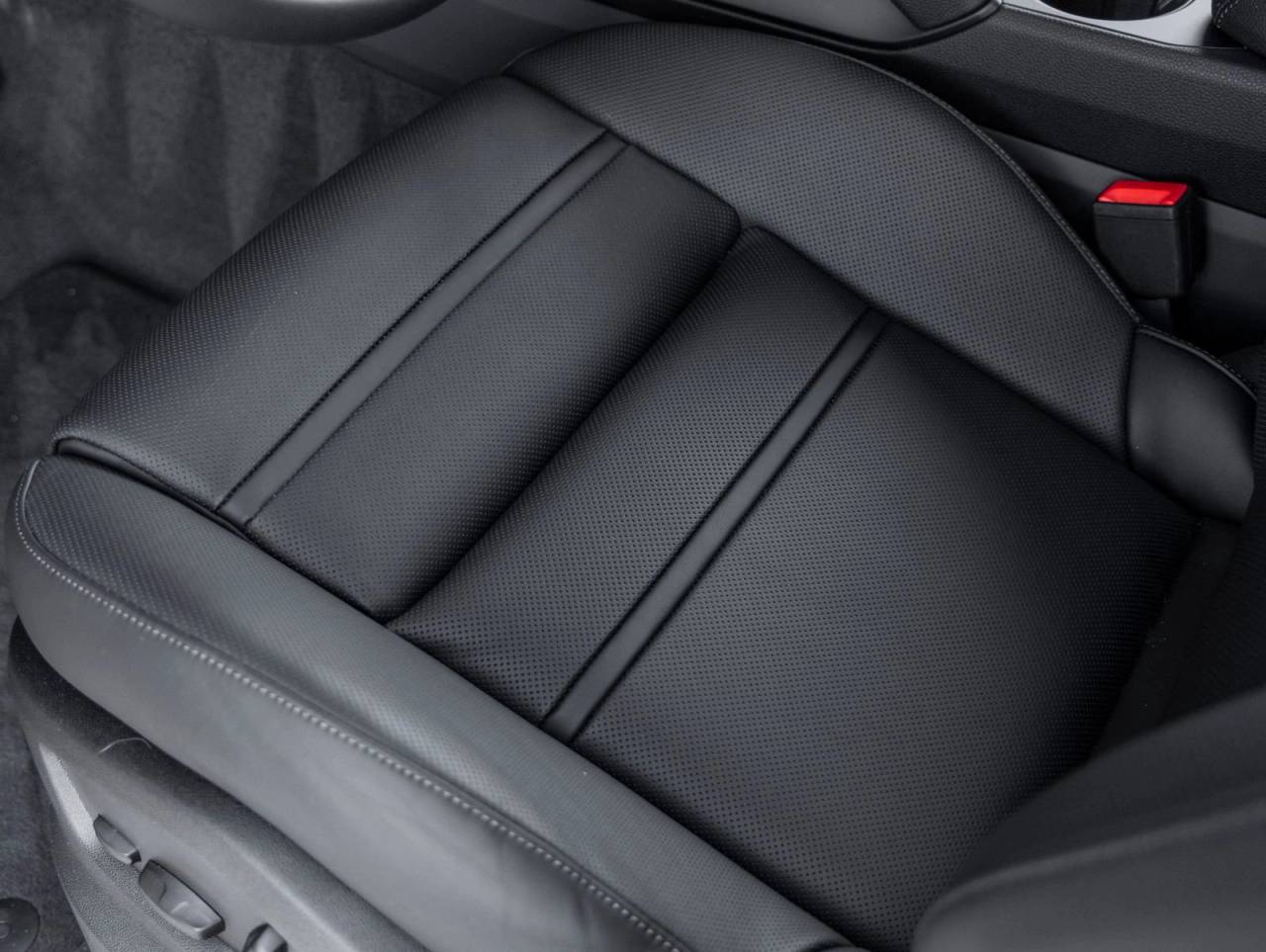 2026 Porsche Cayenne Coupe