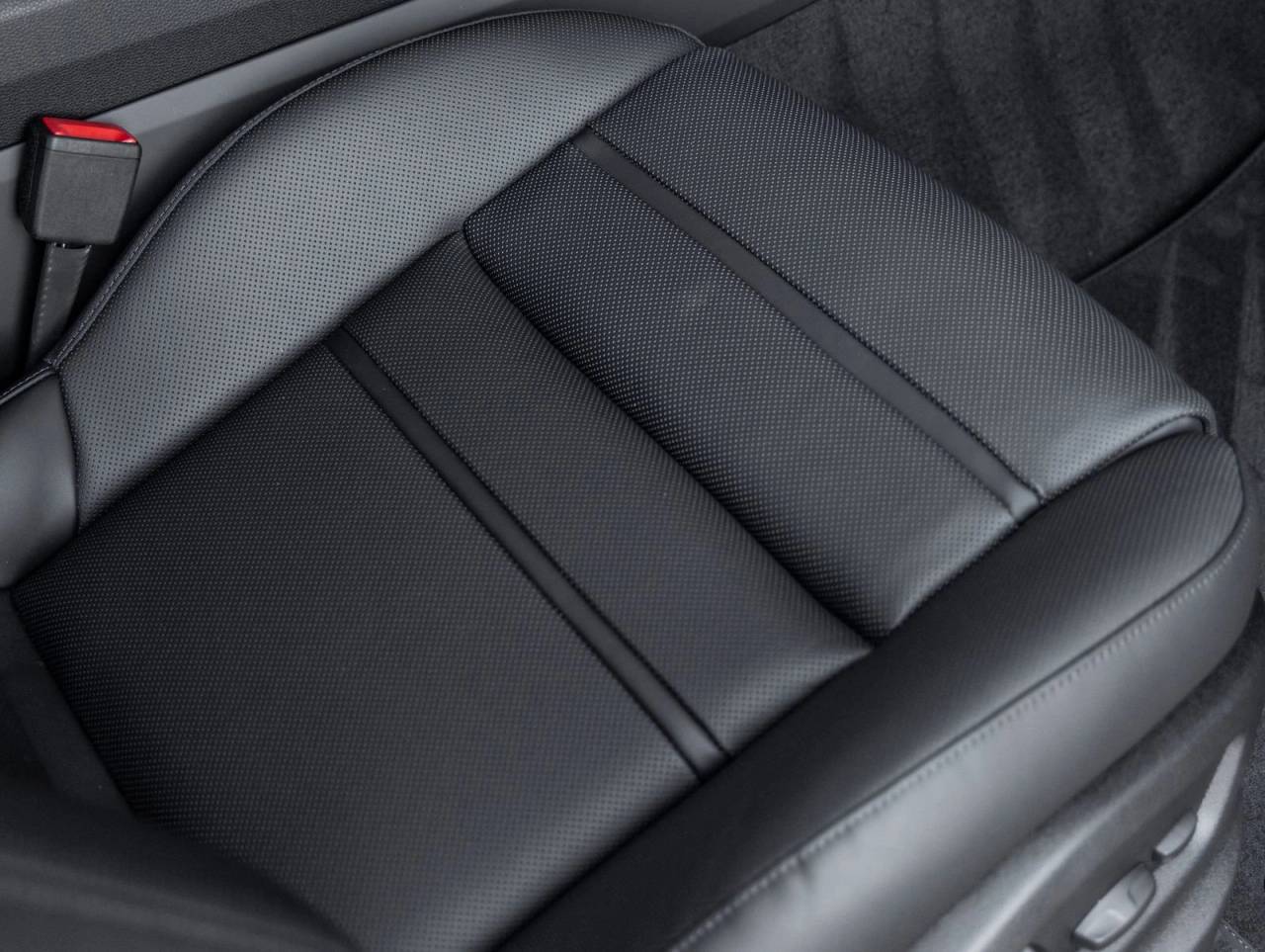 2026 Porsche Cayenne Coupe