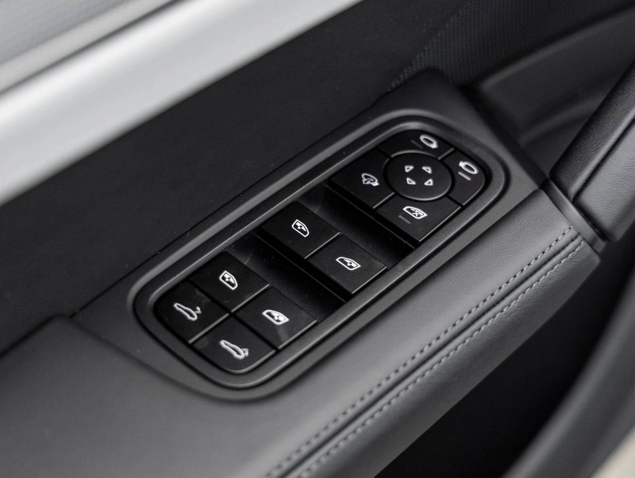 2026 Porsche Cayenne Coupe Cayenne Coupe