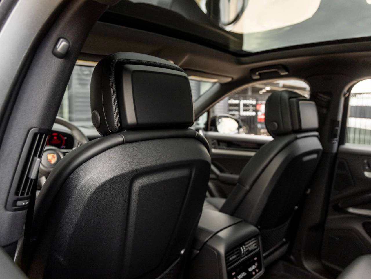 2026 Porsche Cayenne Cayenne Coupe