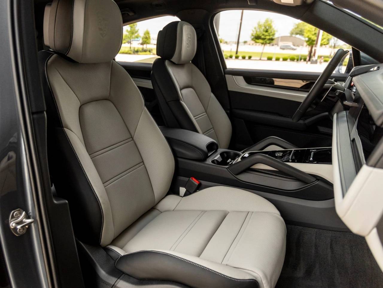 2026 Porsche Cayenne Coupe