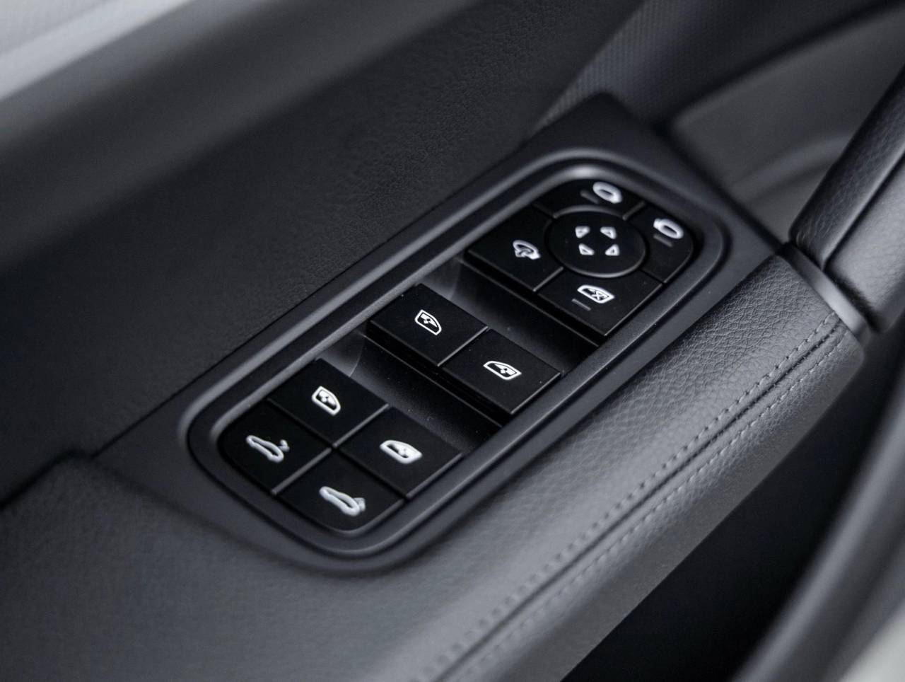 2026 Porsche Cayenne Coupe Cayenne Coupe