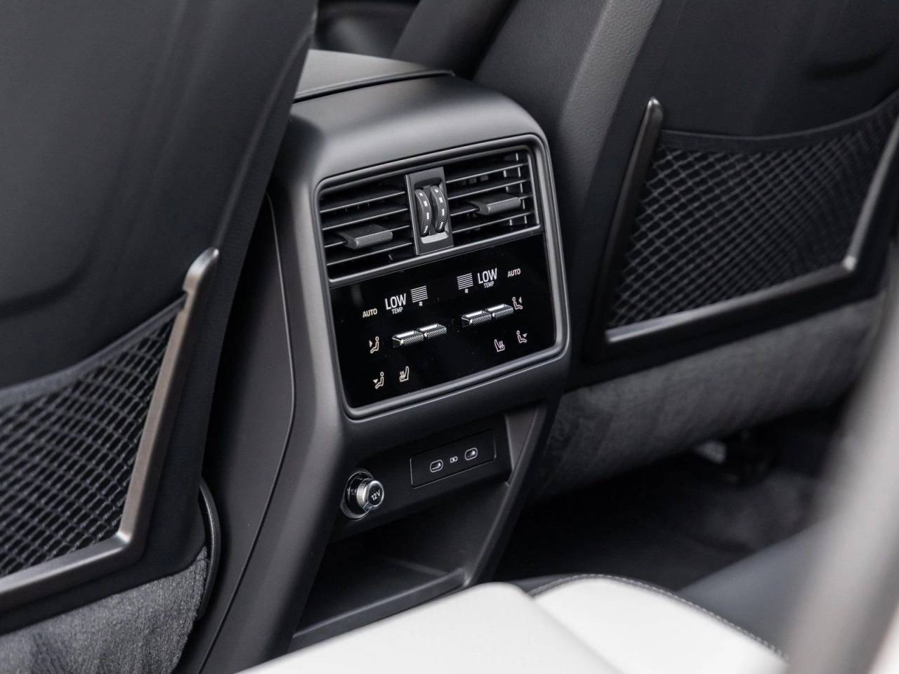 2026 Porsche Cayenne Coupe