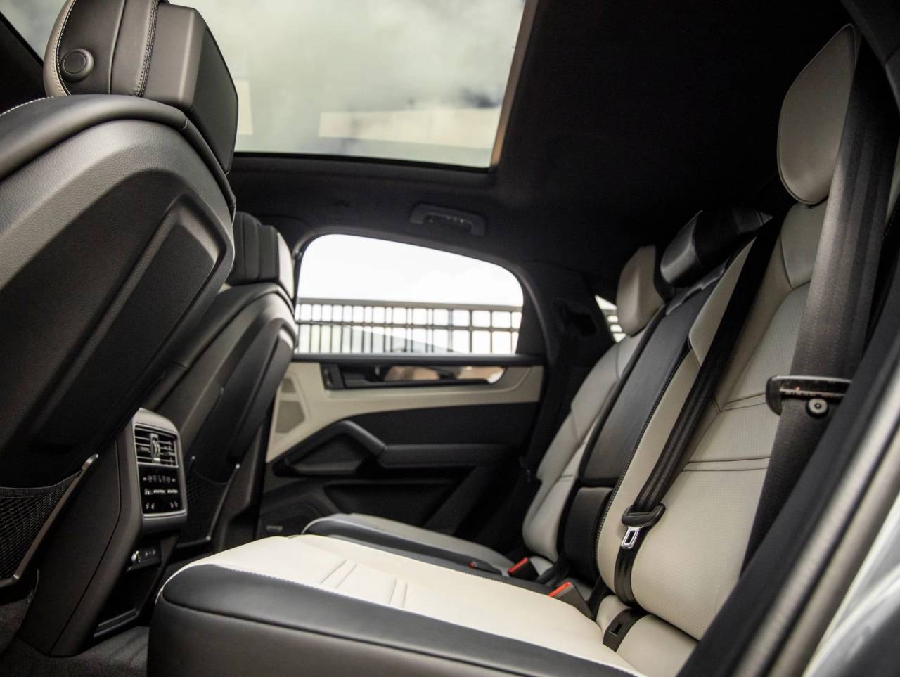 2026 Porsche Cayenne Cayenne Coupe