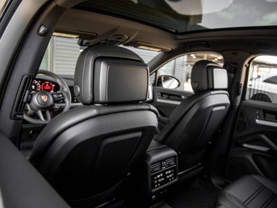 2026 Porsche Cayenne Cayenne Coupe