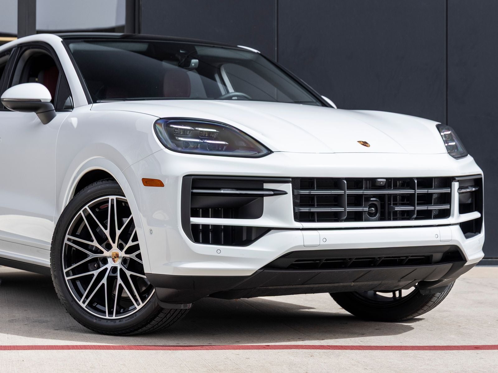 2025 Porsche Cayenne Coupe Base