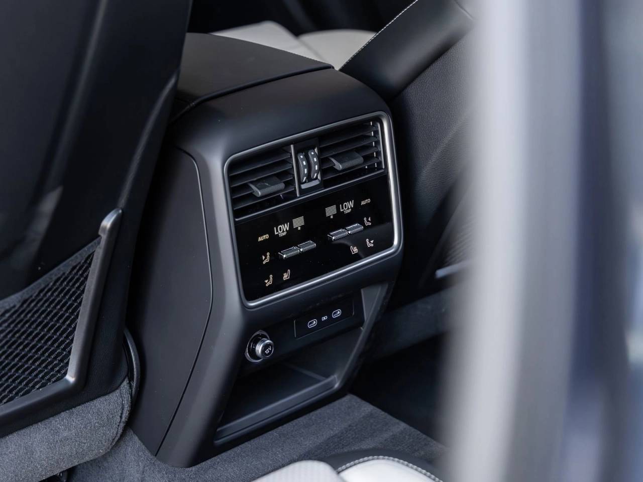 2026 Porsche Cayenne Coupe
